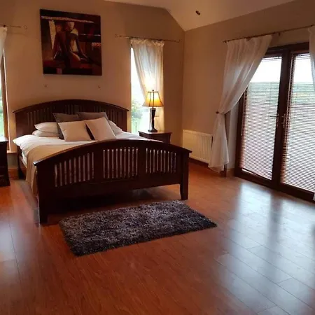 Entire House To Rent Omeath Дом отдыха O Meith
